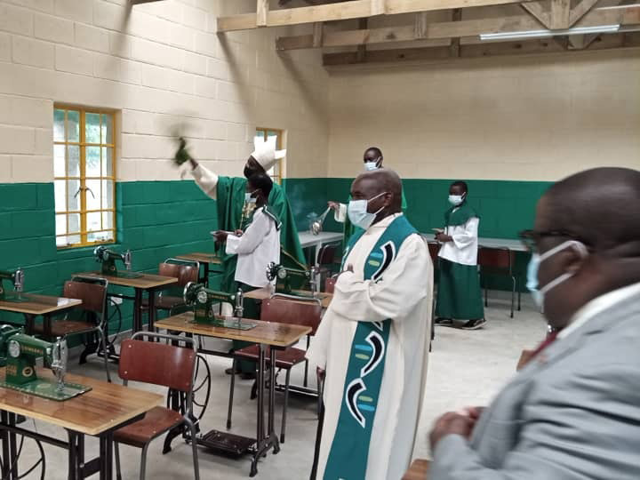 Bishop Chifukwa opening Tiyende Pamodzi Girls School