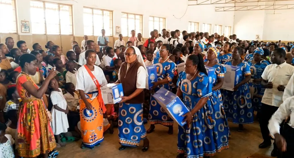 Presentation Sisters donation at Mtakataka Convent